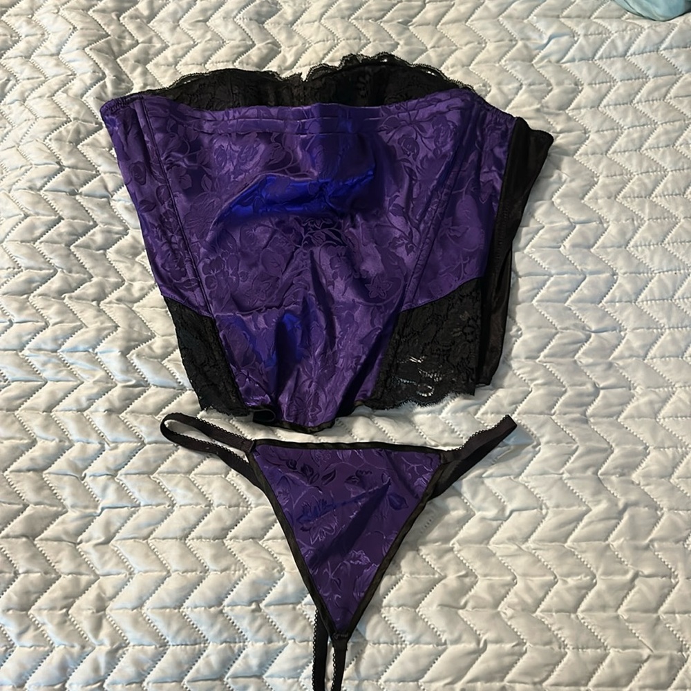 Shirley of Hollywood corset set